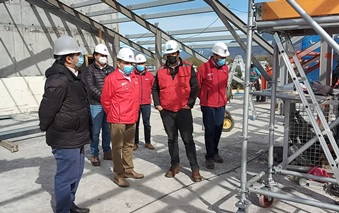 Autoridades regionales inspeccionan el avance de las obras del futuro hospital de Lonquimay