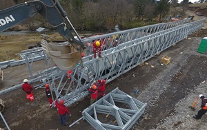 Vialidad trabaja a toda máquina en la instalación de Puente Mecano en Ruta Melipeuco – Icalma