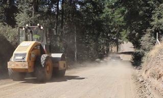 MOP reinicia trabajos para la pavimentación del camino de la Segunda Faja al Vocán que unirá Villarrica con Pucón