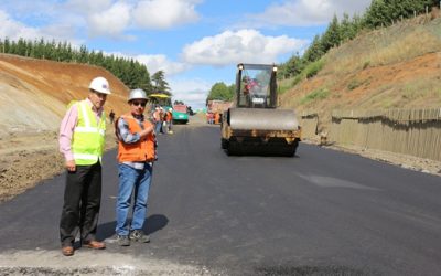 DIRECCION DE VIALIDAD TRABAJA EN LA REPOSICION DEL ASFALTO EN RUTA IMPERIAL – CARAHUE