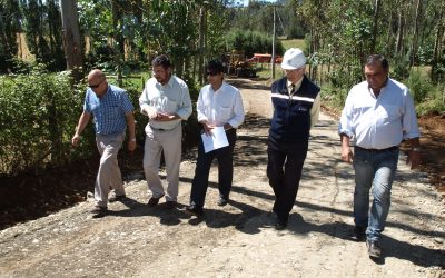 MOP y Municipalidad de Padre las Casas se unen para mejorar caminos en comunidades indígenas