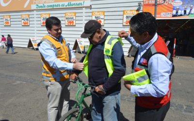 AUTORIDADES DE GOBIERNO Y LA ACHS ENTREGAN CHALECOS REFLECTANTES PARA PREVENIR ACCIDENTES EN CAMINOS RURALES Y URBANOS