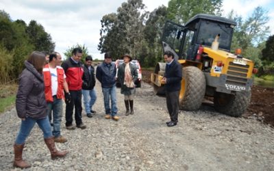 MOP INVIERTE MILLONARIOS RECURSOS PARA MEJORAR CAMINOS PRODUCTIVOS DE PERQUENCO Y VICTORIA