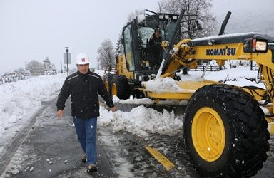 MOP: intenso trabajo realiza maquinaria de Vialidad para mantener operativas rutas cordilleranas de la Araucanía