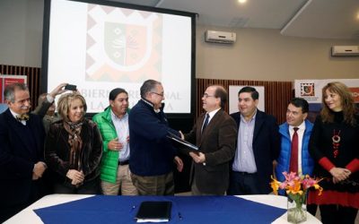MINISTRO UNDURRAGA E INTENDENTE HUENCHUMILLA FIRMAN HISTÓRICO CONVENIO PARA MEJORAR CONECTIVIDAD EN LA ARAUCANÍA POR 375 MIL MILLONES DE PESOS