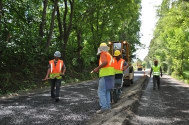Gobierno aumenta tope de inversión por kilometros, en programa de caminos básicos en la Araucania