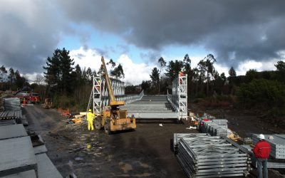 En plena ejecución se encuentran obras de instalación de puente Mecano sobre el rio Quepe en Niágara