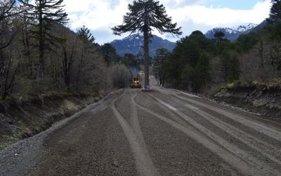 MOP DESARROLLA A TODA MAQUINA TRABAJOS PARA LA PAVIMENTACIÓN DE LOS ÚLTIMOS 16 KILOMETROS DEL CAMINO PUESCO – MAMUIL MALAL